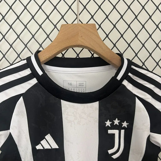 Juventus 24/25 Home Kid's Jersey & Shorts